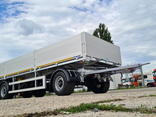 Przyczepy burtowe z&nbsp;obrotnicą